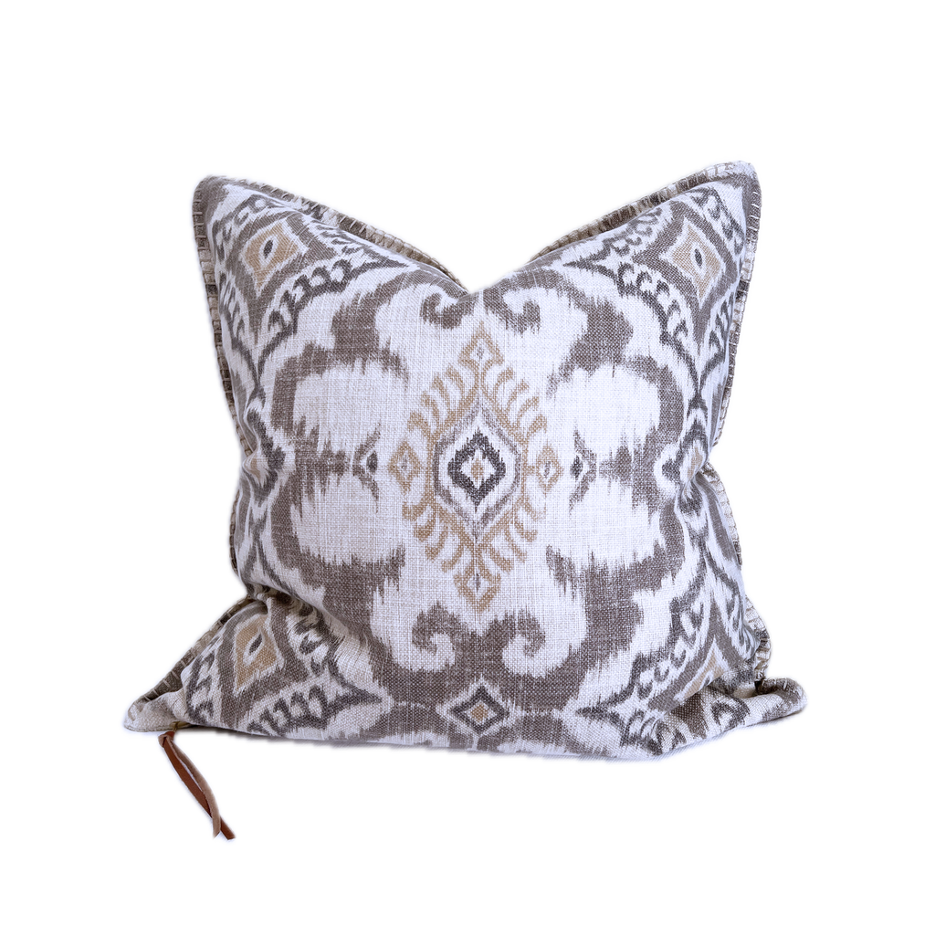 KATE RAFFIA Pillow Cover